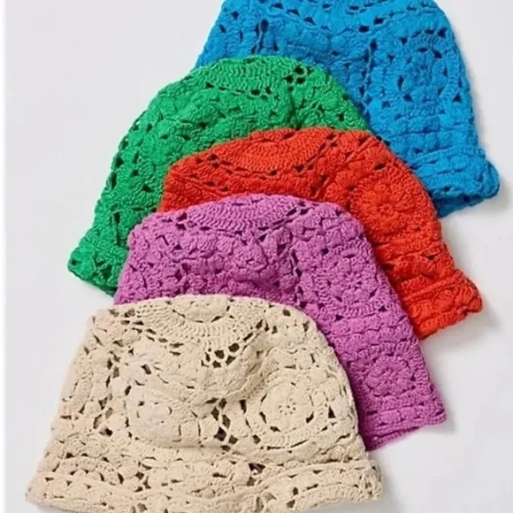 Free People / RAHI Woman’s Green Crochet Bucket Hat - Picture 9 of 12